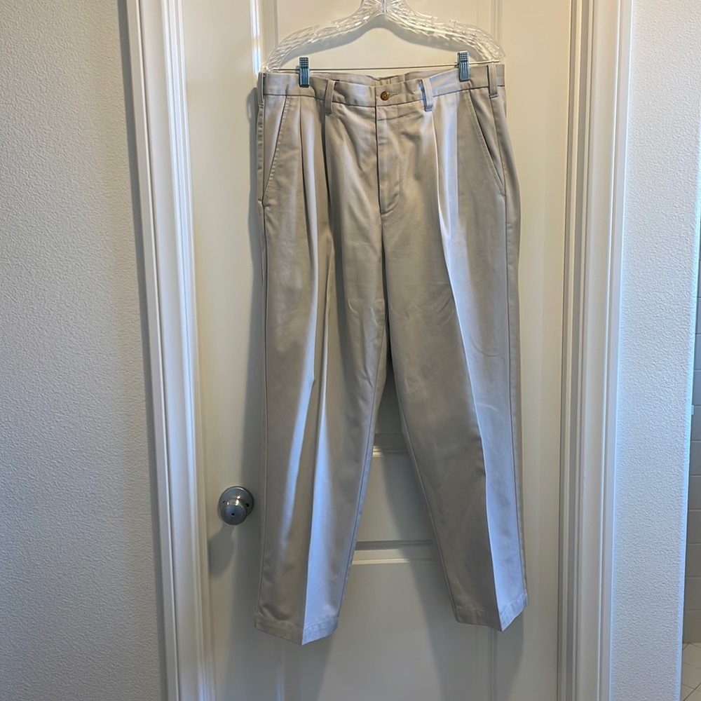 Cambridge Classics pleated front chinos size 36x29